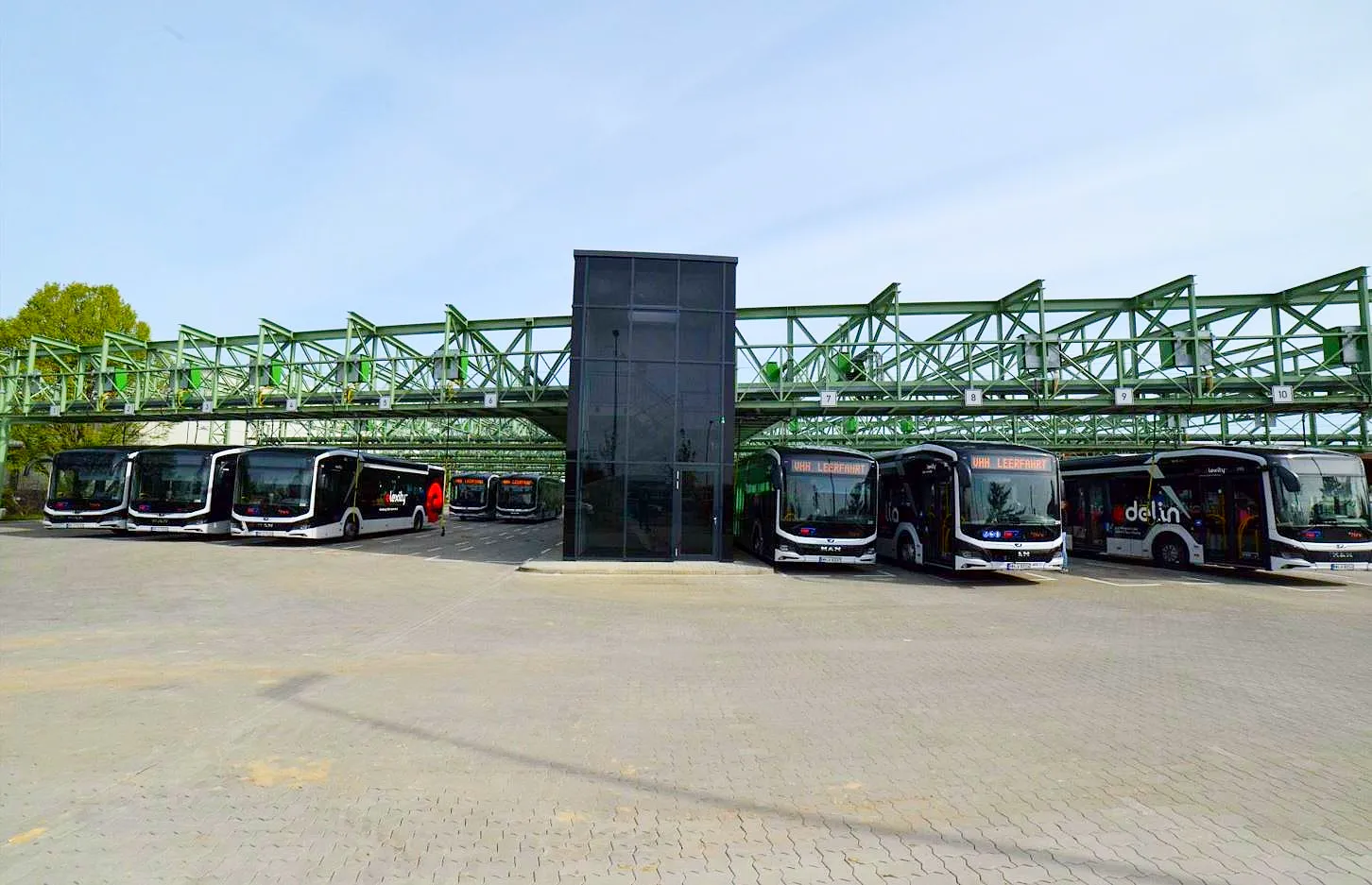 Flexible bus charging solutions for VHH in Germany