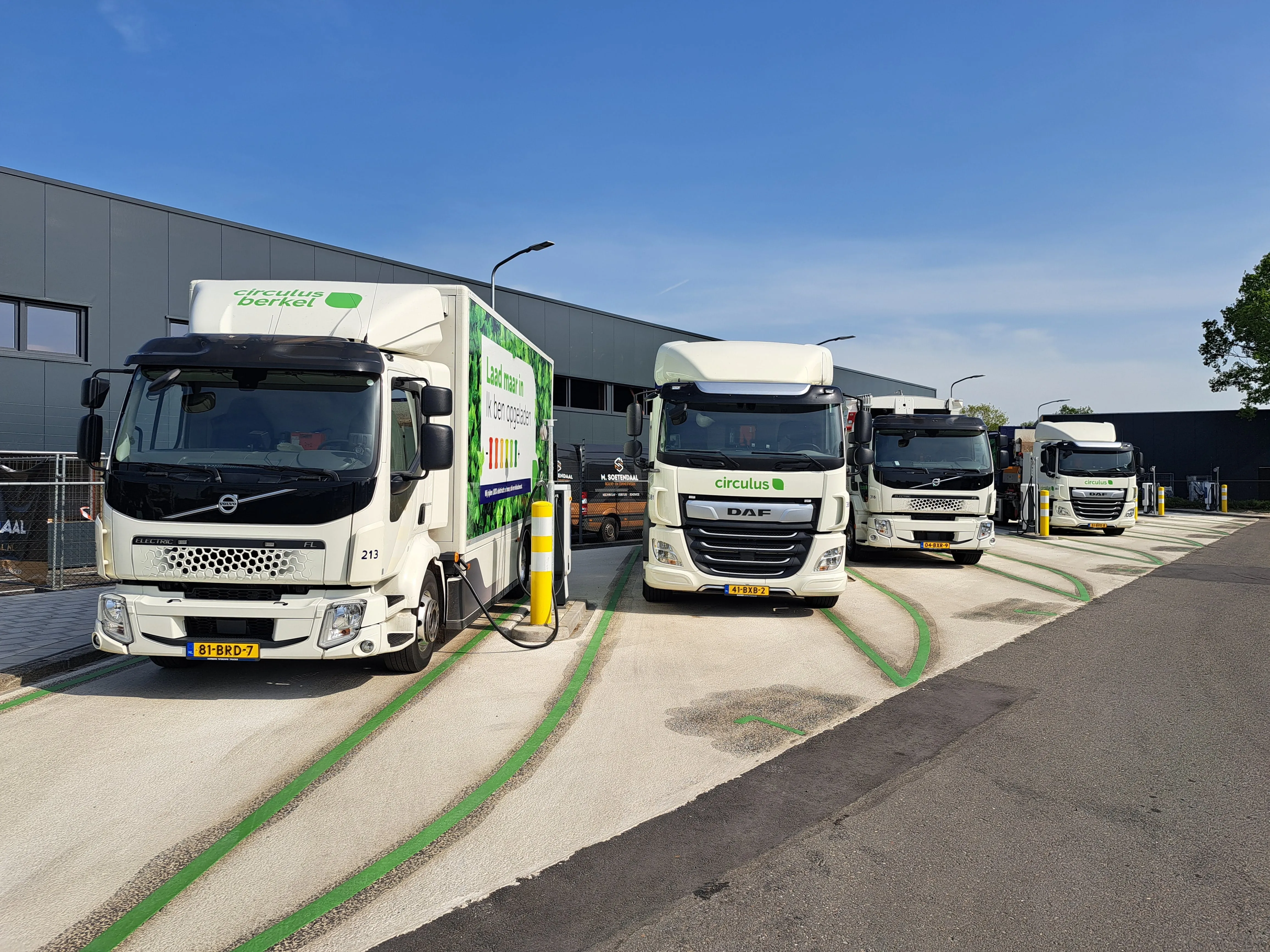 Man working with glasses at Heliox office